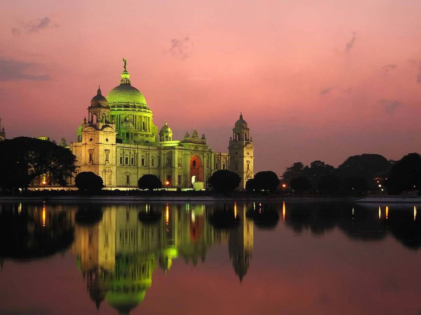 Best 15 Places To Visit In Kolkata | The Howrah Bridge | Victoria